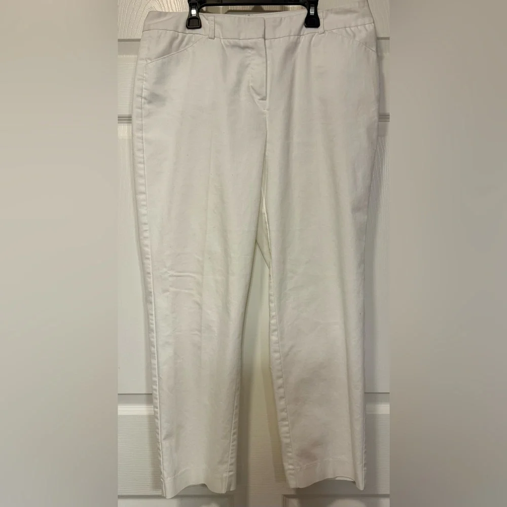 Larry Levine White Slim Leg Crop Chino Pants - Mid-Rise Size 12 - Picture 2 of 9